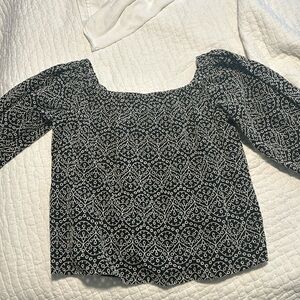 Cute off shoulder textured top